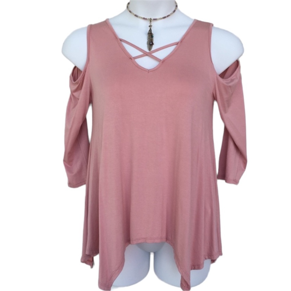 Blu Pepper Mauve Cold Shoulder Handkerchief Hem 3/4 Sleeves Soft Knit Top Medium